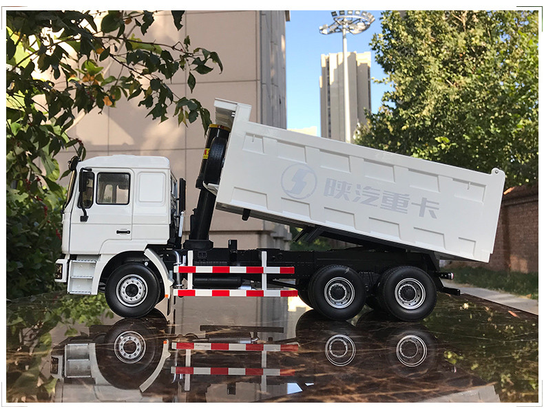 Dealer Edition 1/24 SHACMAN F3000 Dump Truck (White