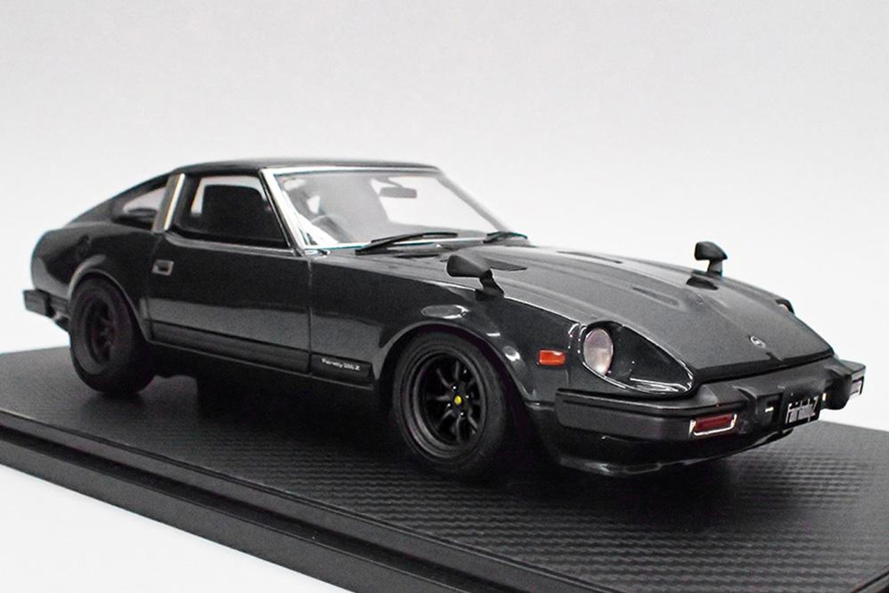 IG 1/18 日産フェアレディZ S130(ブラック/シルバー) - ミニカー