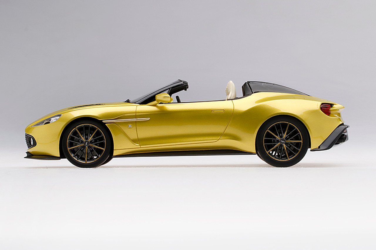 1/18 Aston Martin Vanquish Zagato Speedster Cosmopolitan Yellow Resin Car Model