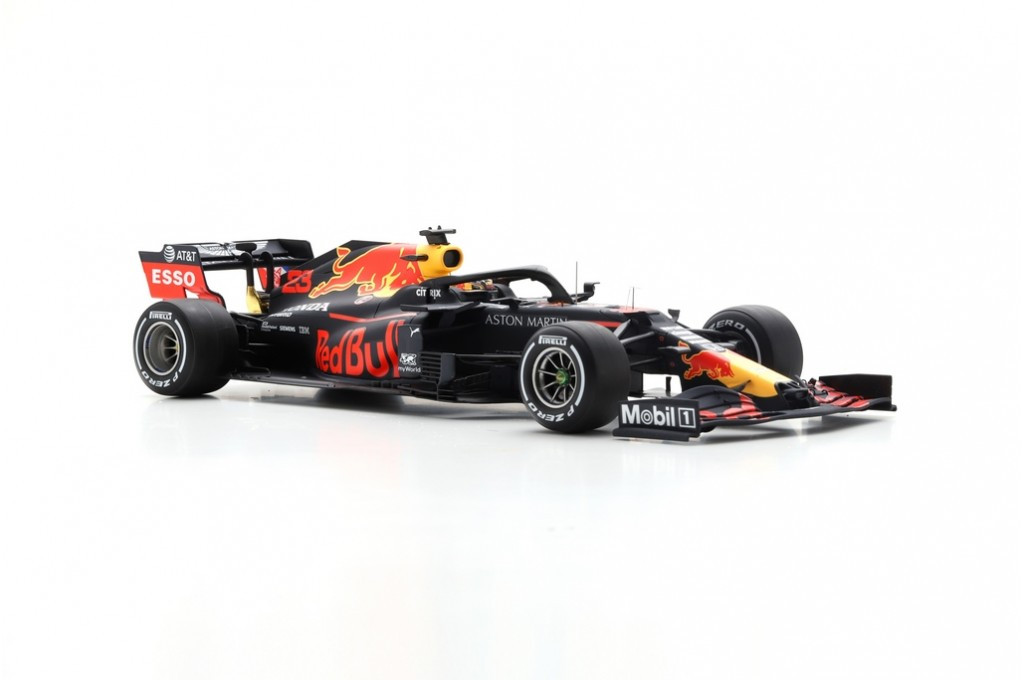 1/18 Spark Aston Martin Red Bull Racing RB16 No.23 Barcelona Test