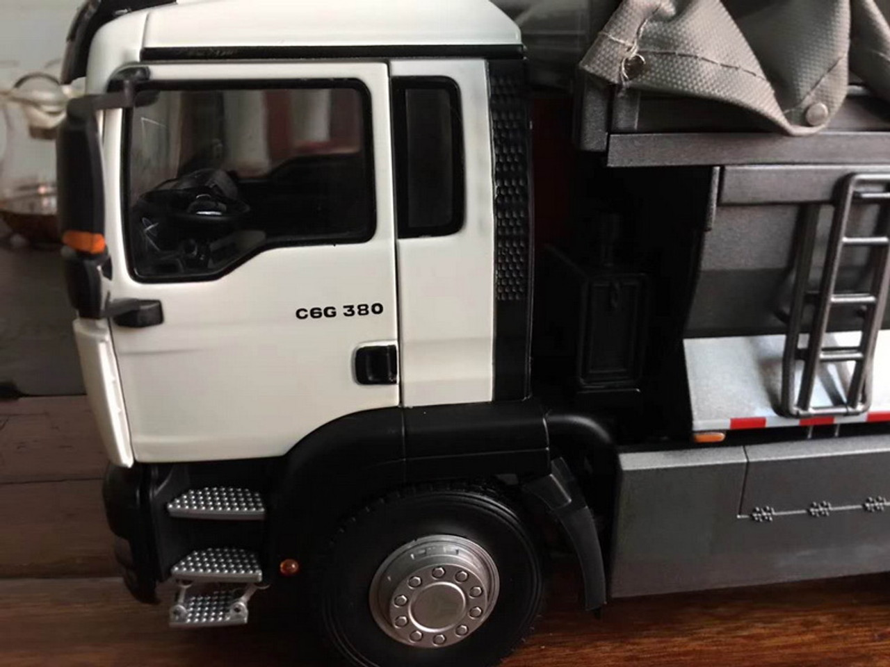 送料込☆ 1/24 SITRAK C6G TRUCK 建設車両、作業車