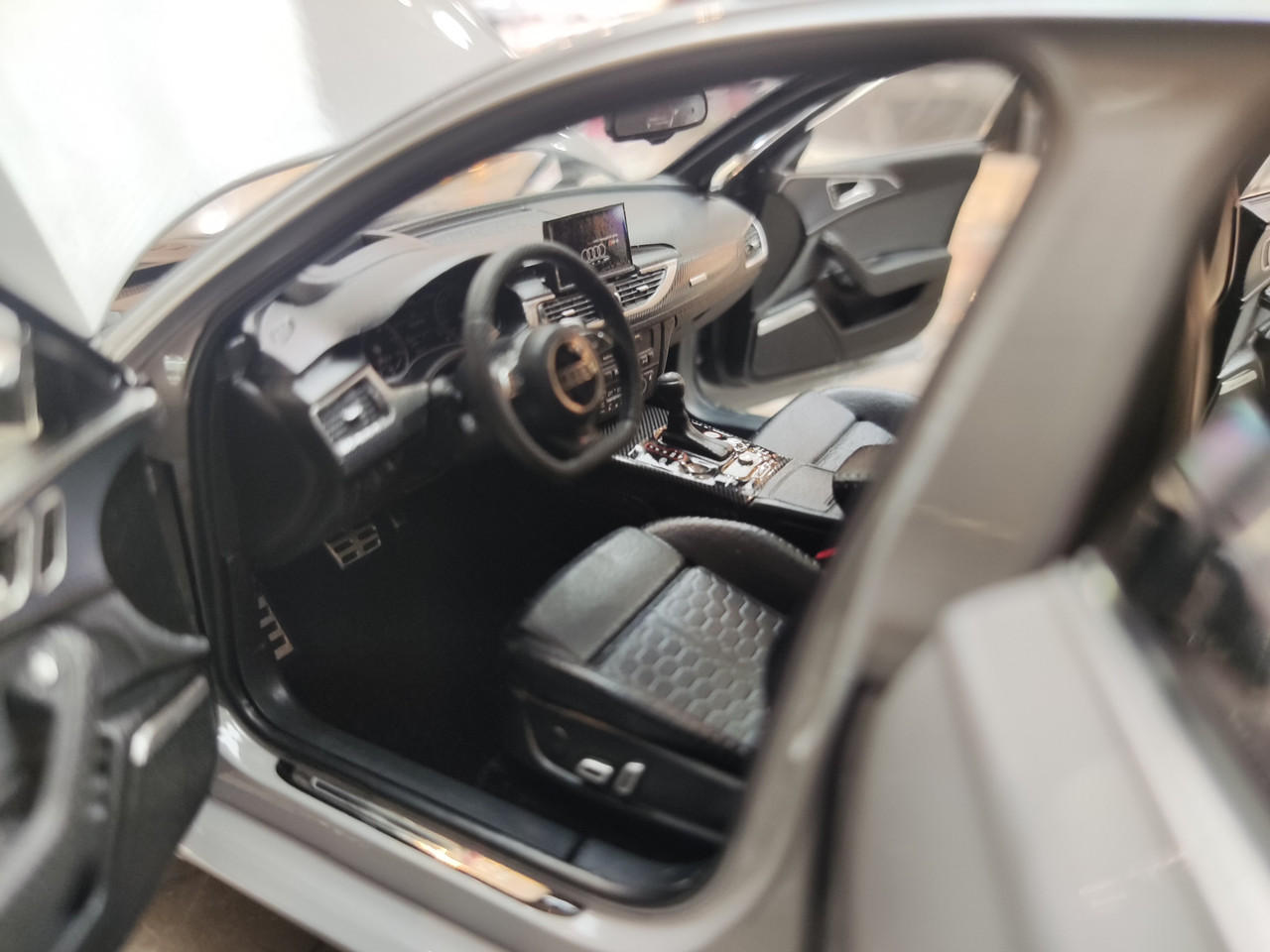  1/18 Well Audi RS6 (C7) Diecast full open Grey Diecast Car Model