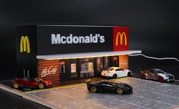 1/64 G-Fans McDonald's Diorama Building (car models and