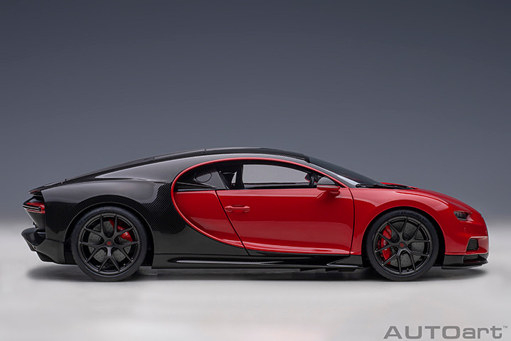 1/18 AUTOart 2019 Bugatti Chiron Sport (Italian Red & Carbon) Car