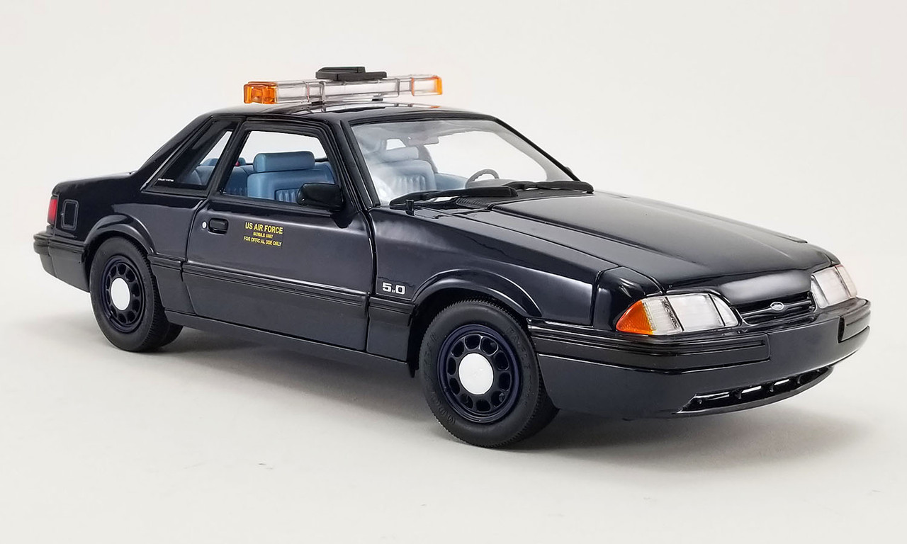 1/18 GMP 1988 Ford Mustang 5.0 SSP U.S. Air Force U2 Chase