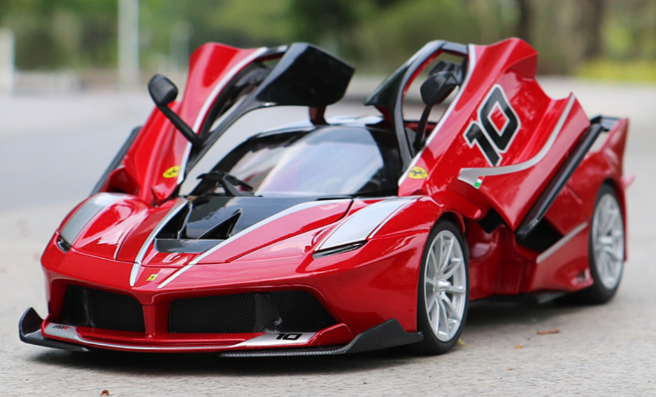 1/18 Bburago Ferrari Laferrari FXXK Evo #10 (Red) Diecast Model