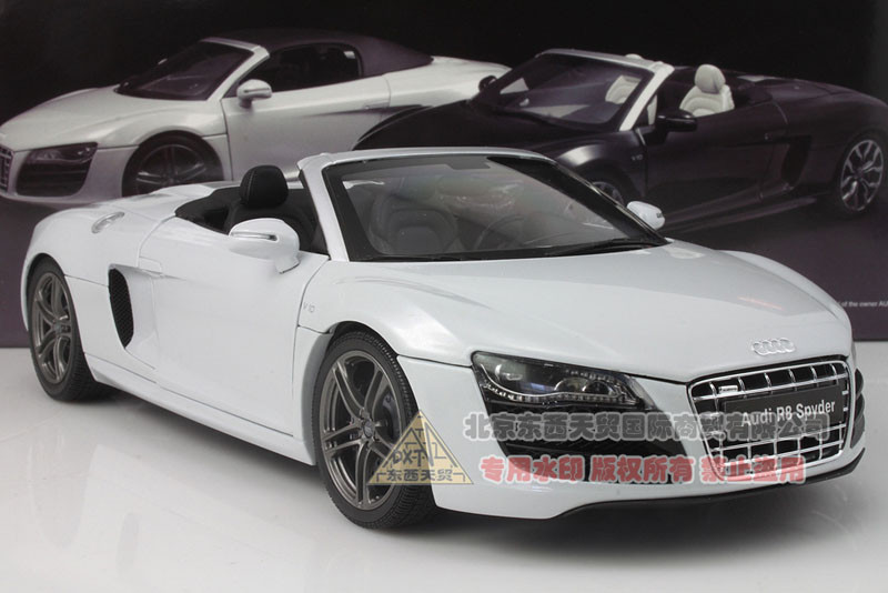 1/18 Kyosho Audi R8 Spyder (White) Diecast Car Model