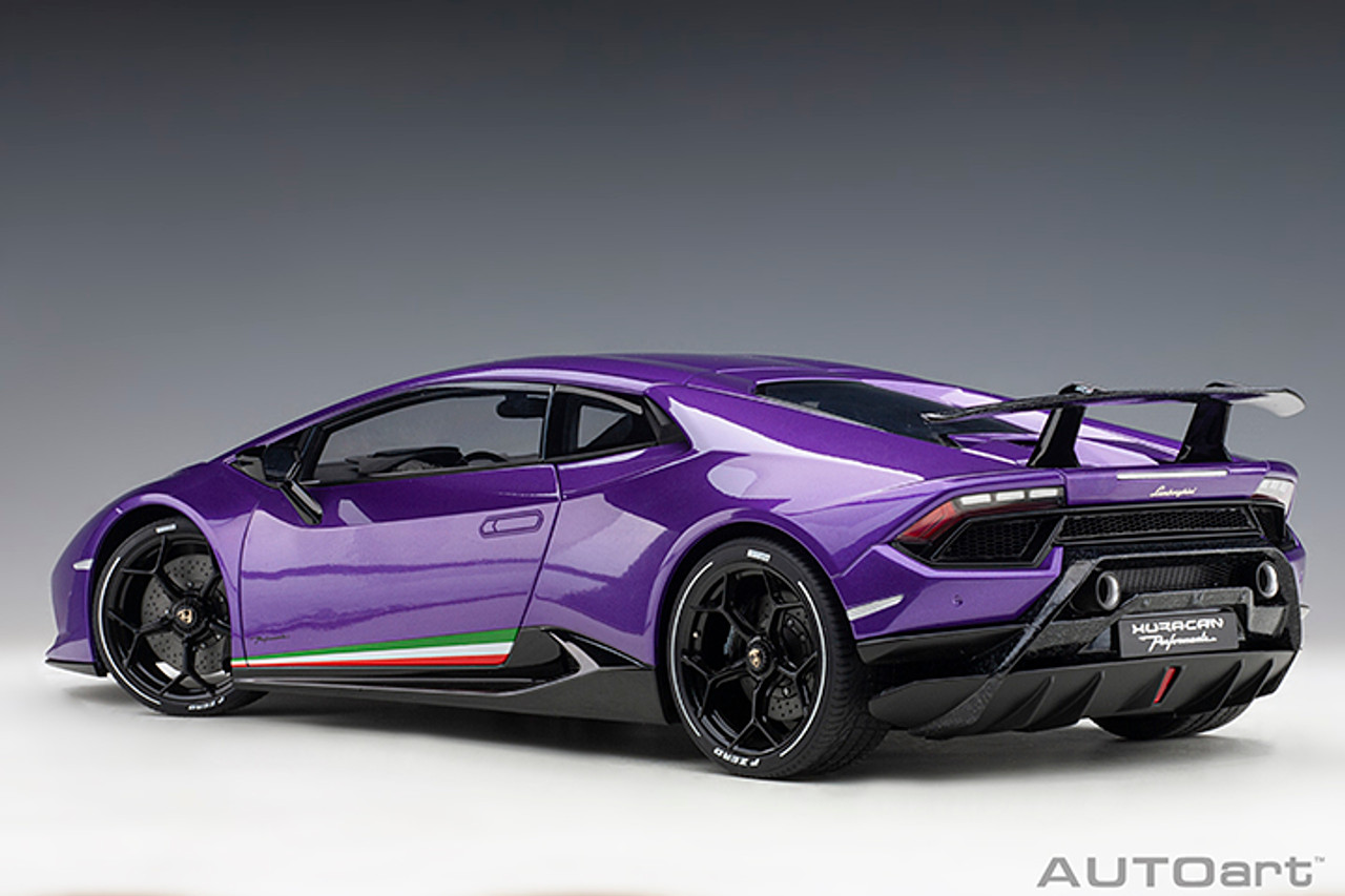 1/12 AUTOart Lamborghini Huracan Performante Performance (Viola Pasifae Pearl Purple) Car Model