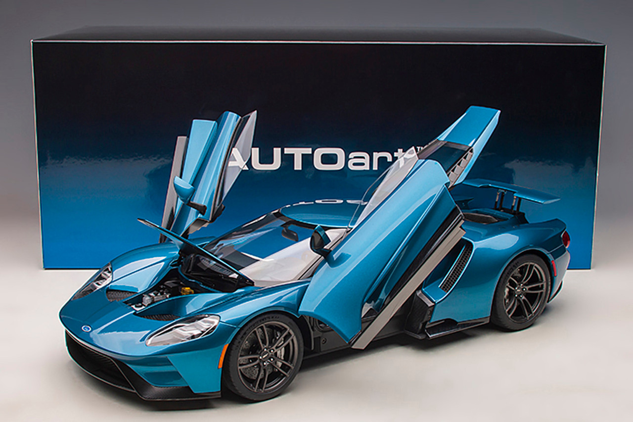 1/12 AUTOart 2017 Ford GT 2017 (Liquid Blue) Car Model