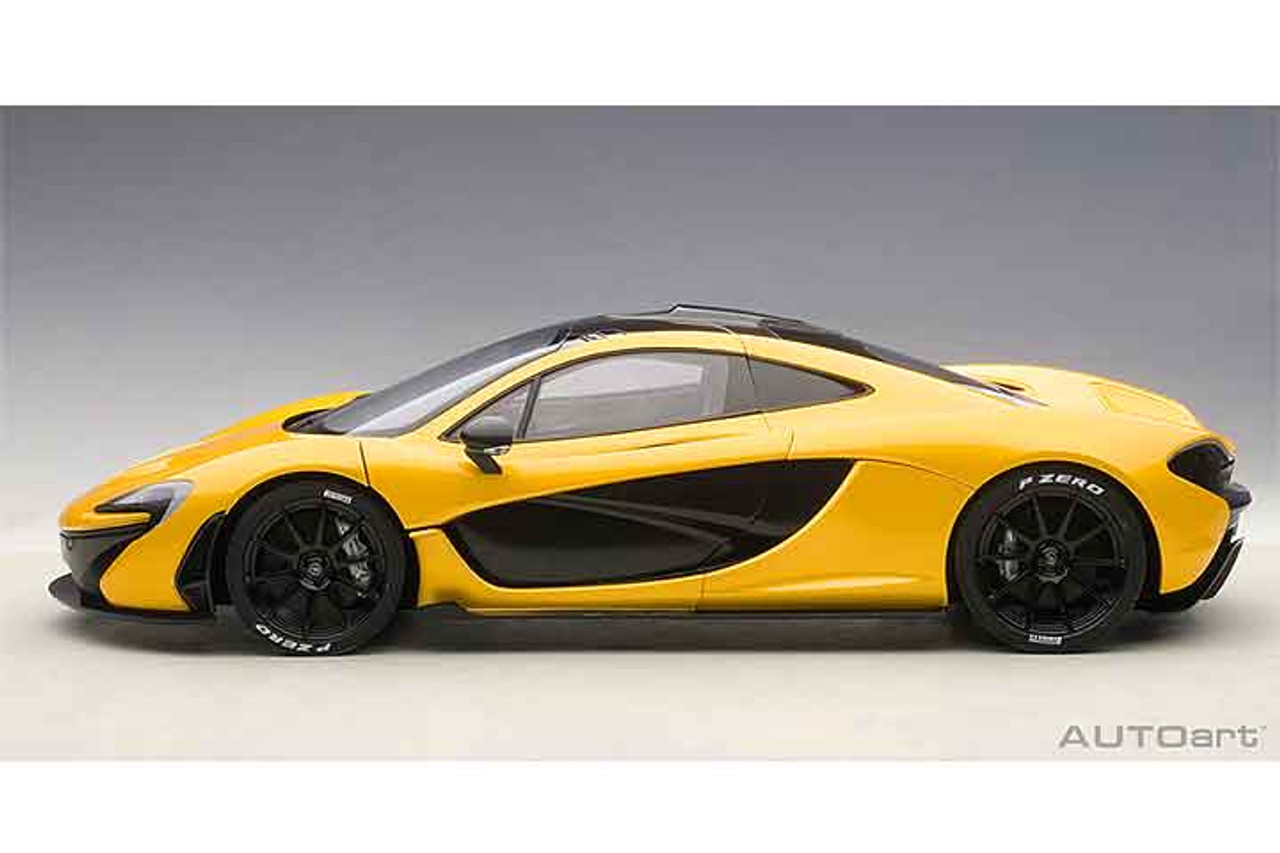 1/12 AUTOart Signature McLaren P1 (Volcano Yellow) Car Model