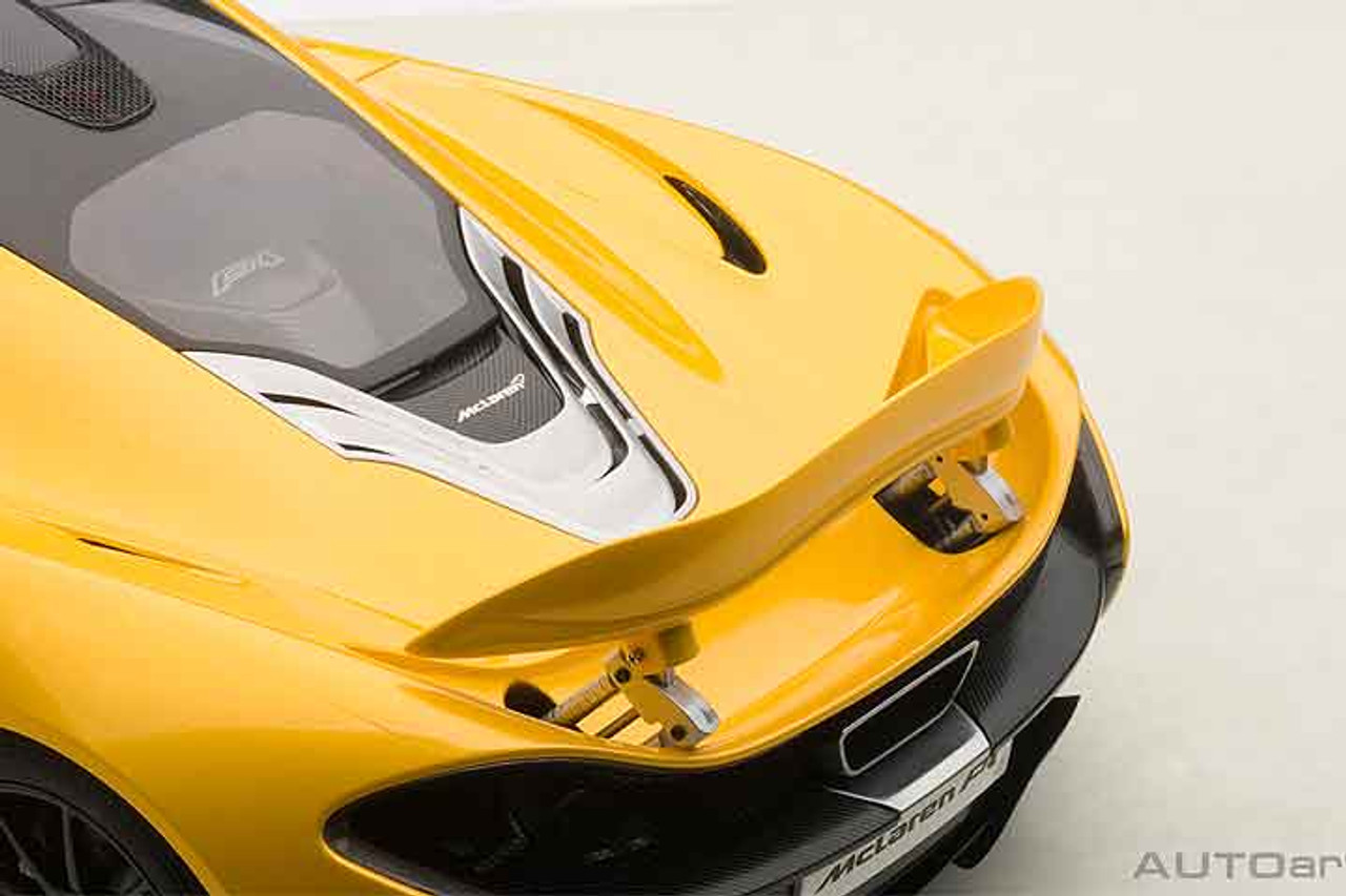 1/12 AUTOart Signature McLaren P1 (Volcano Yellow) Car Model