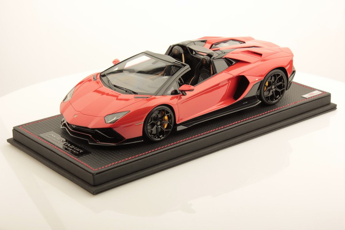 1/18 MR Collection Lamborghini Aventador LP780-4 Ultimae Roadster