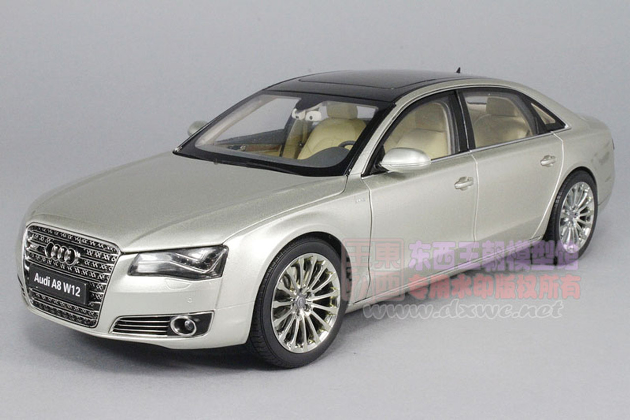 1/18 Kyosho Audi A8 L A8L W12 (Silver) Diecast Car Model 