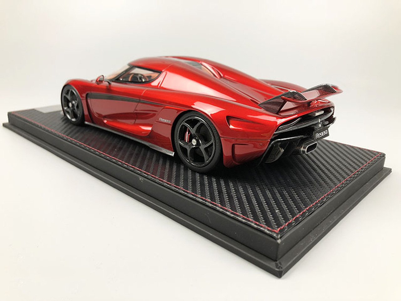 1/18 Frontiart Koenigsegg Regera (Red) Enclosed Resin Car Model