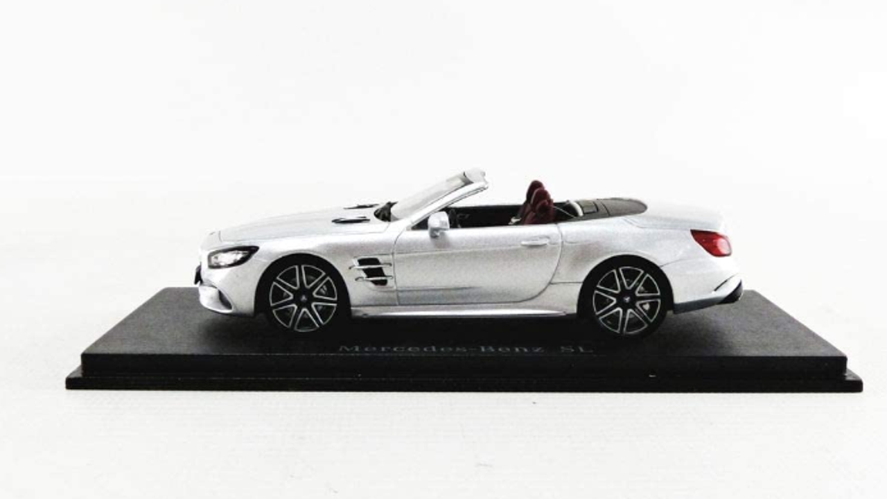 1/43 2017 Mercedes-Benz SL SL-Class SL-Klasse (Iridium Silver Metallic) Car Model