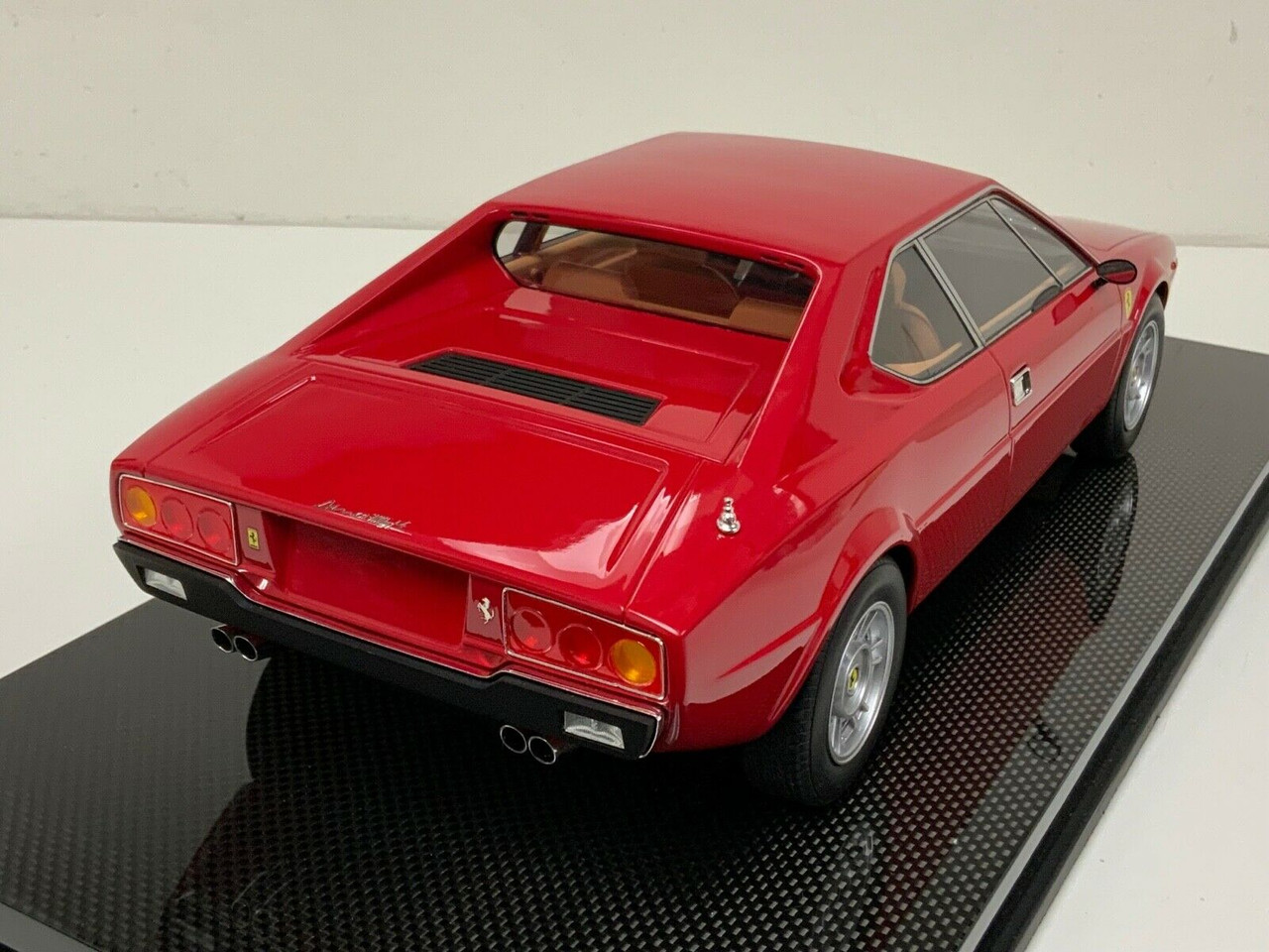 1/12 Top Marques Ferrari 308 GT4 Dino (Red) with Carbon Fiber Base Display Case Resin Car Model
