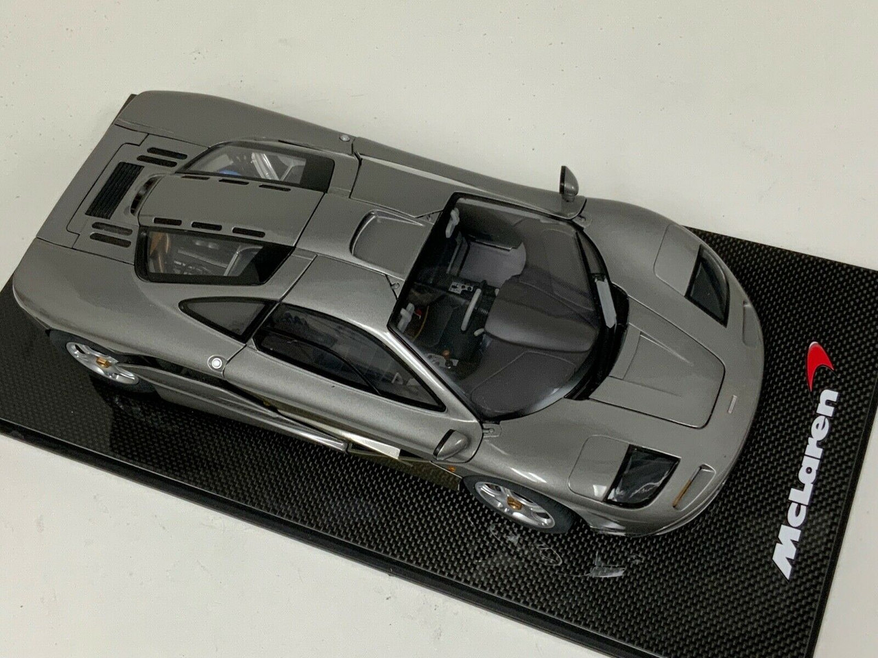 1/12 Minicamps McLaren F1 Street Car (Dark Silver) with Carbon Base Display Case