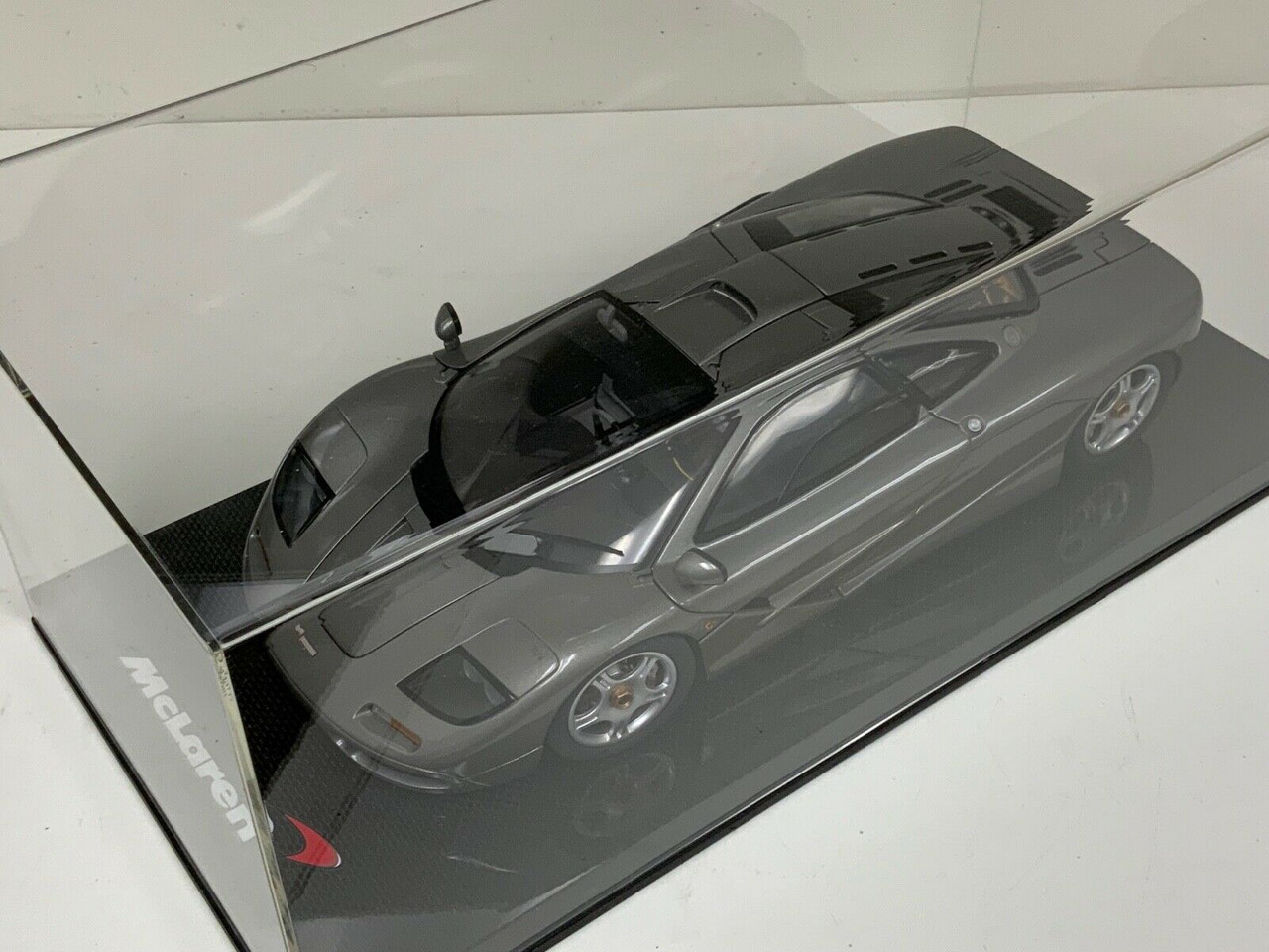 1/12 Minicamps McLaren F1 Street Car (Dark Silver) with Carbon Base Display Case