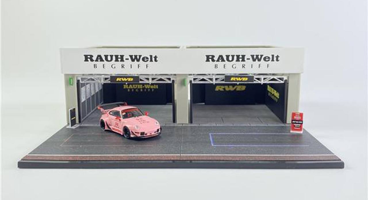 Porsche 901 Vintage Garage Scale Model Diorama - Die-cast