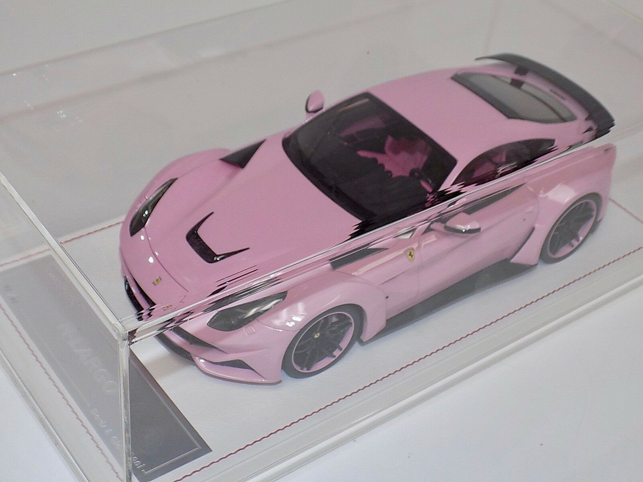 1/18 Davis & Giovanni Ferrari F12 N-Largo Novitec Rosso