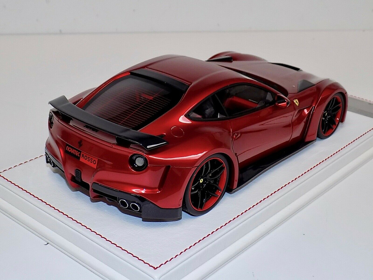 D&G Davis Giovanni F12 N-LARGO フルカーボン 1/18 Davis & Giovanni Ferrari F12 Novitec Rosso N-Largo S