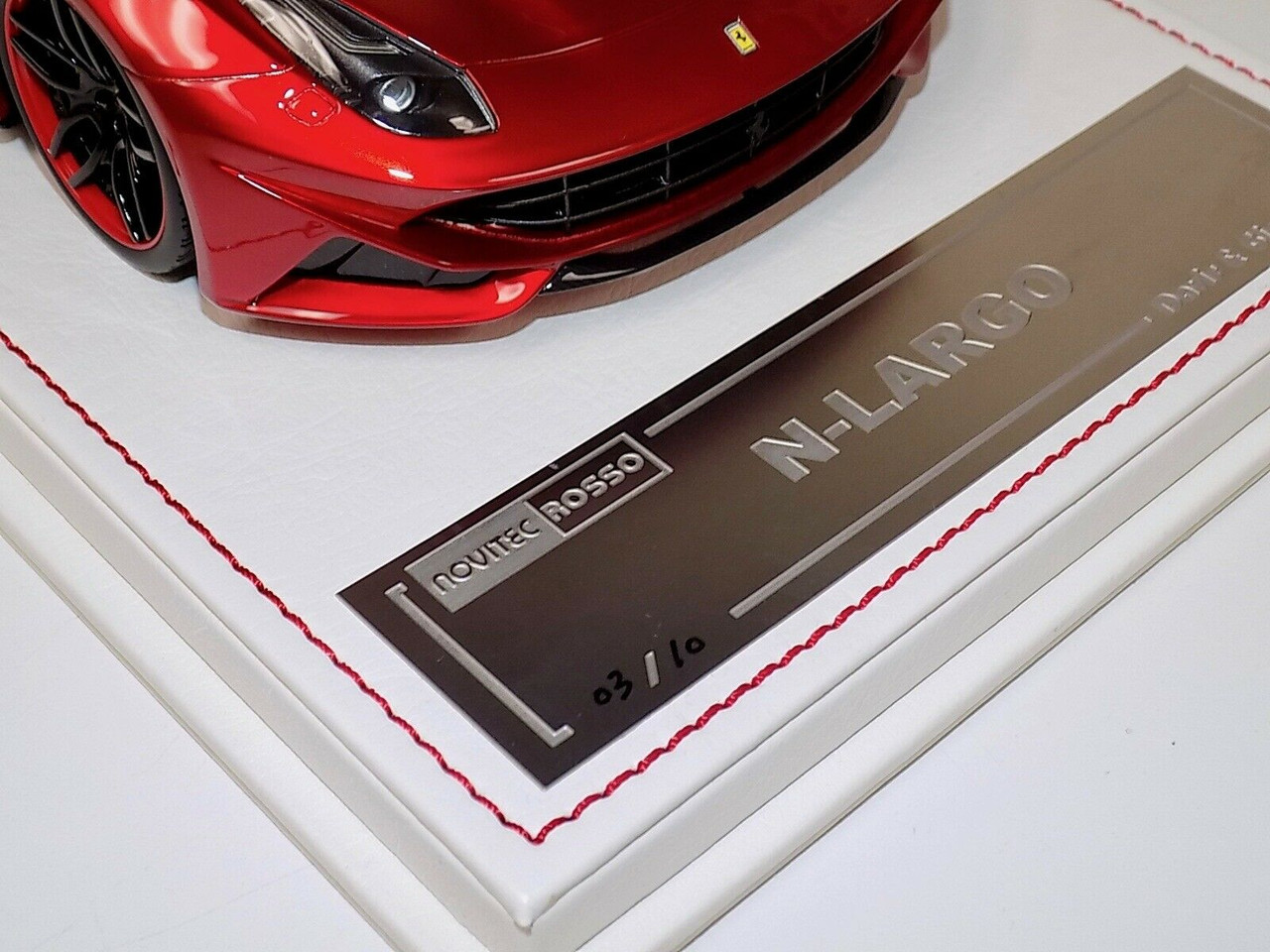 1/18 Davis & Giovanni Ferrari F12 N-Largo Novitec Rosso Metallic