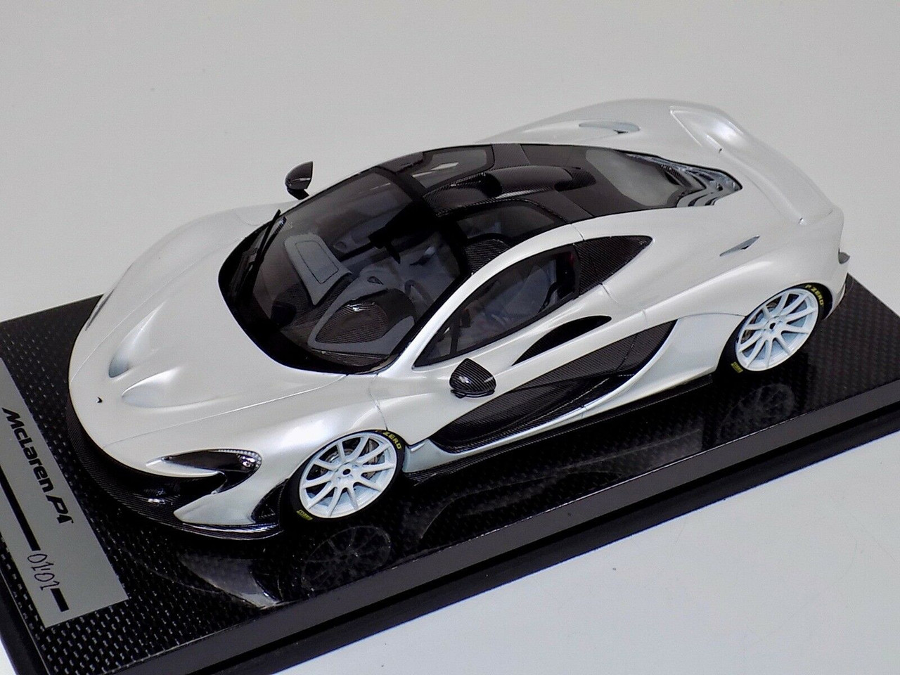 1/18 Tecnomodel McLaren P1 (Pearl White with White Wheels) with Carbon Base Resin Car Model Limited 01/01