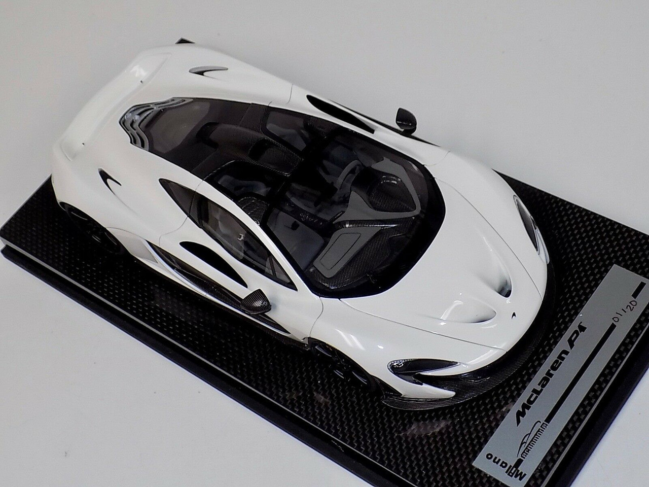 1/18 Tecnomodel McLaren P1 (Gloss White with Black wheels) with Carbon Base Resin Car Model Limited 01/20