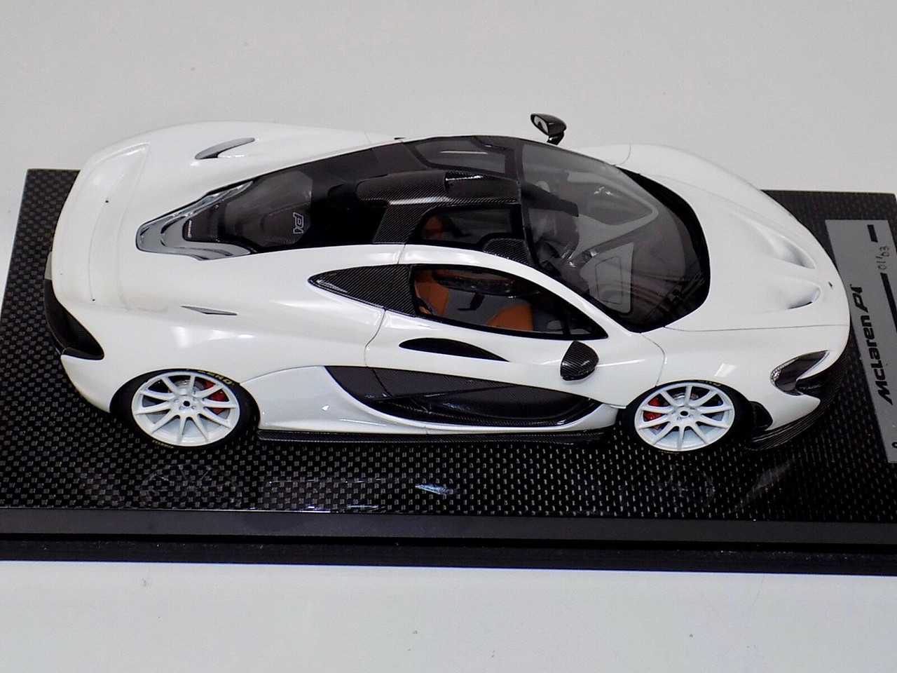 1/18 Tecnomodel McLaren P1 (Gloss White with White wheels) with Carbon Base Resin Car Model Limited 01/03