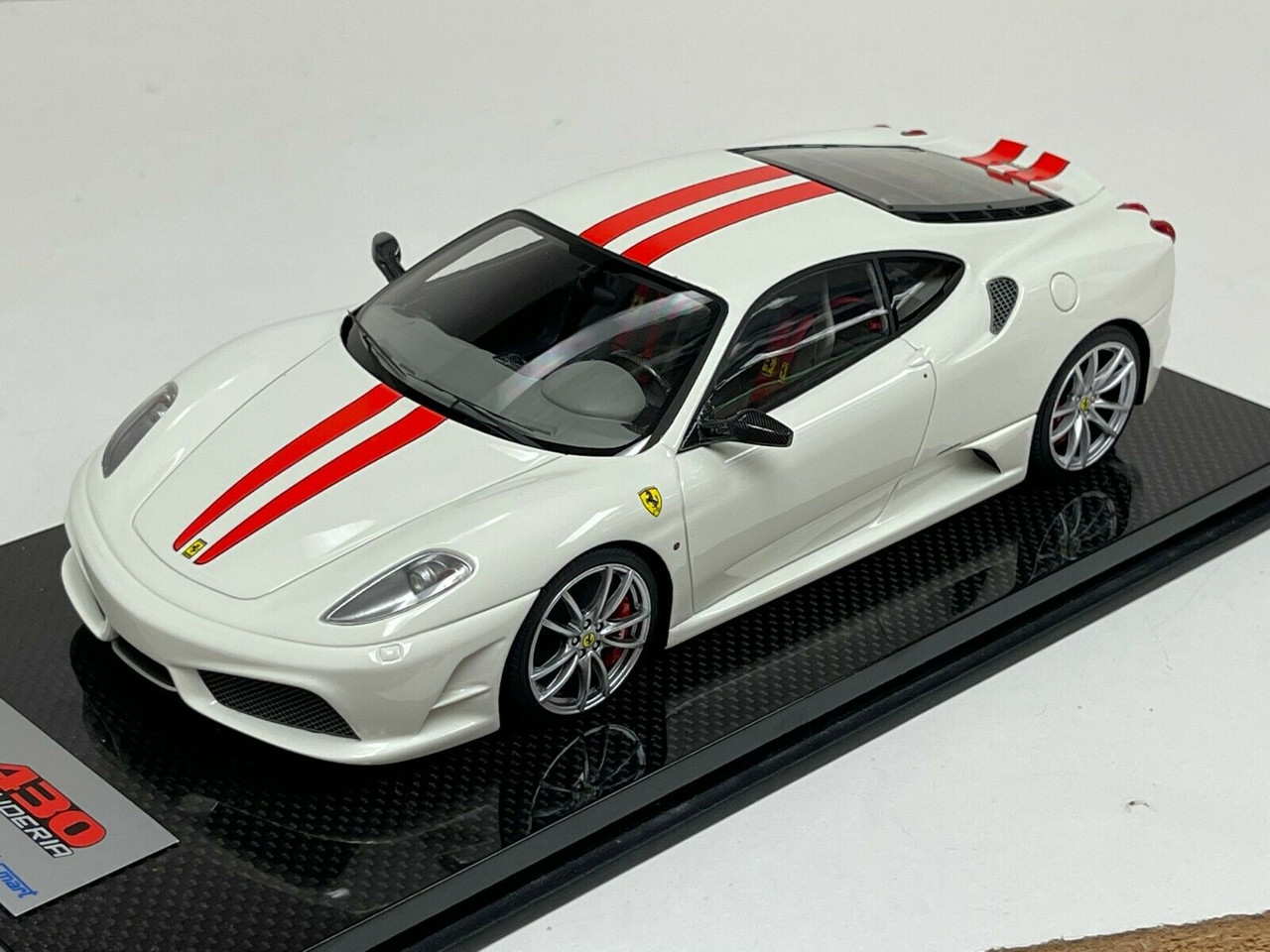 E 1/18 Looksmart Ferrari F430 Scuderia Avus White Red Stripe