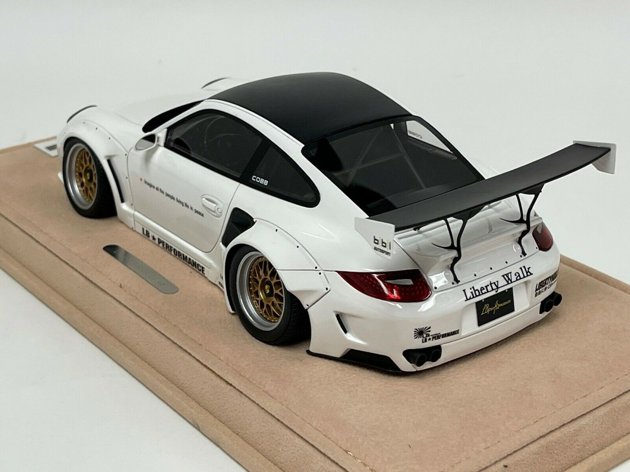 1/18 Porsche 911 997 Liberty Walk LB Performance (Gloss White with Gold Wheels) Resin Car Model Limited #01/45