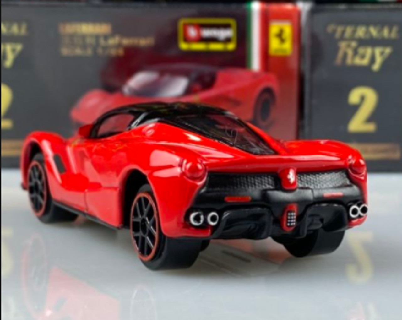 1/64 bburago Ferrari LaFerrari Red Diecast Car Model