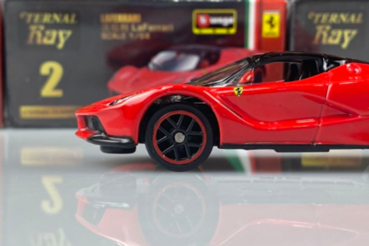 1/64 bburago Ferrari LaFerrari Red Diecast Car Model