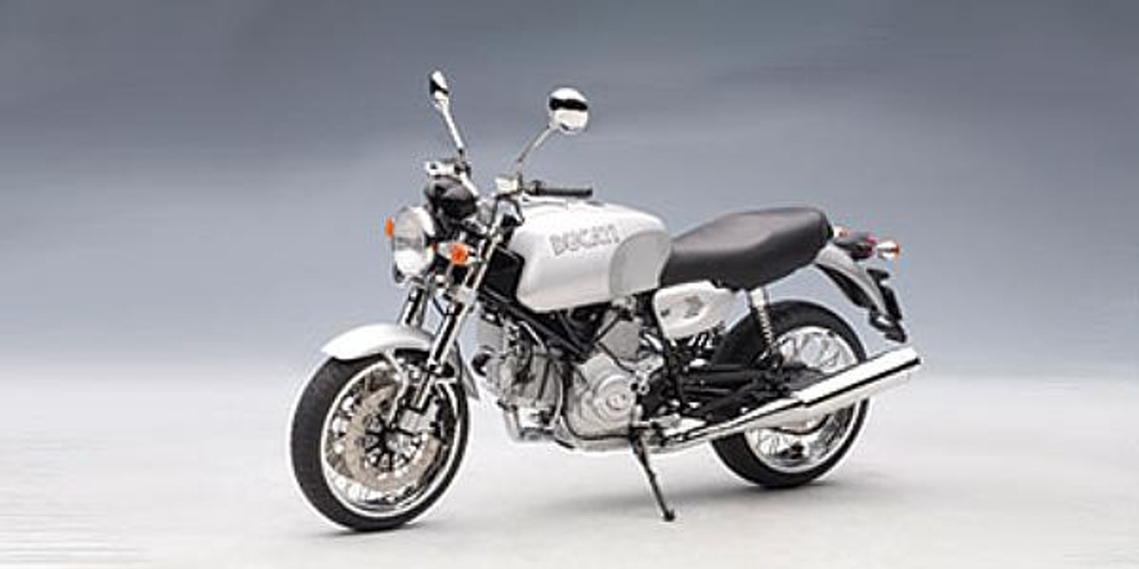 1/12 AutoArt Ducati GT1000 (Silver) Model