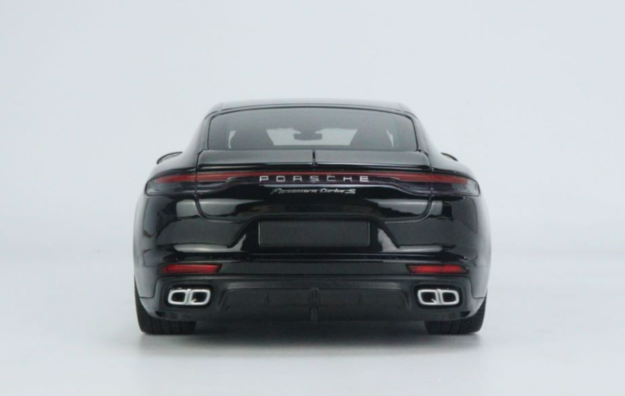 1/18 Minichamps Porsche Panamera Turbo S (Jet Black Metallic) Fully Open Diecast Car Model Limited 500 Pieces