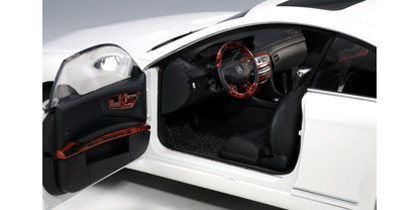 1/18 AUTOART MERCEDES-BENZ CL-CLASS CL-KLASSE COUPE (WHITE