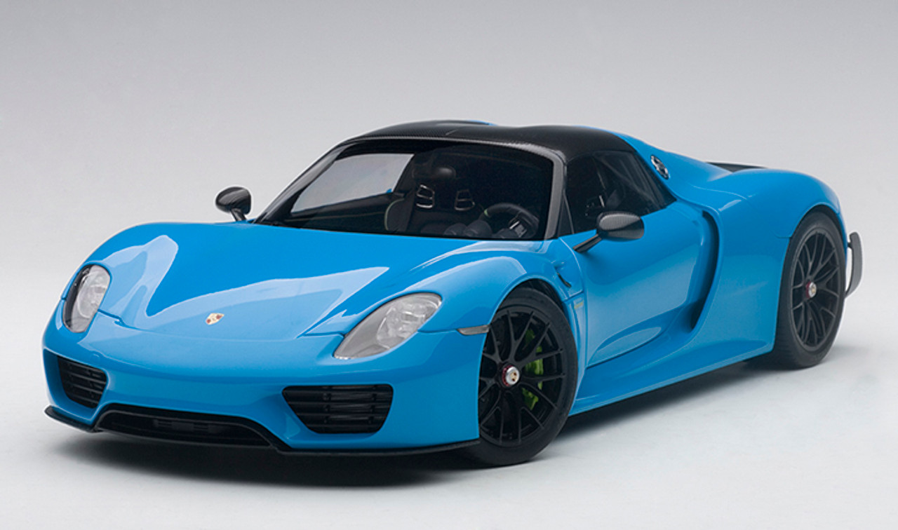 1/18 AUTOart Porsche 918 Spyder Weissach Package (Riviera Blue) Car Model