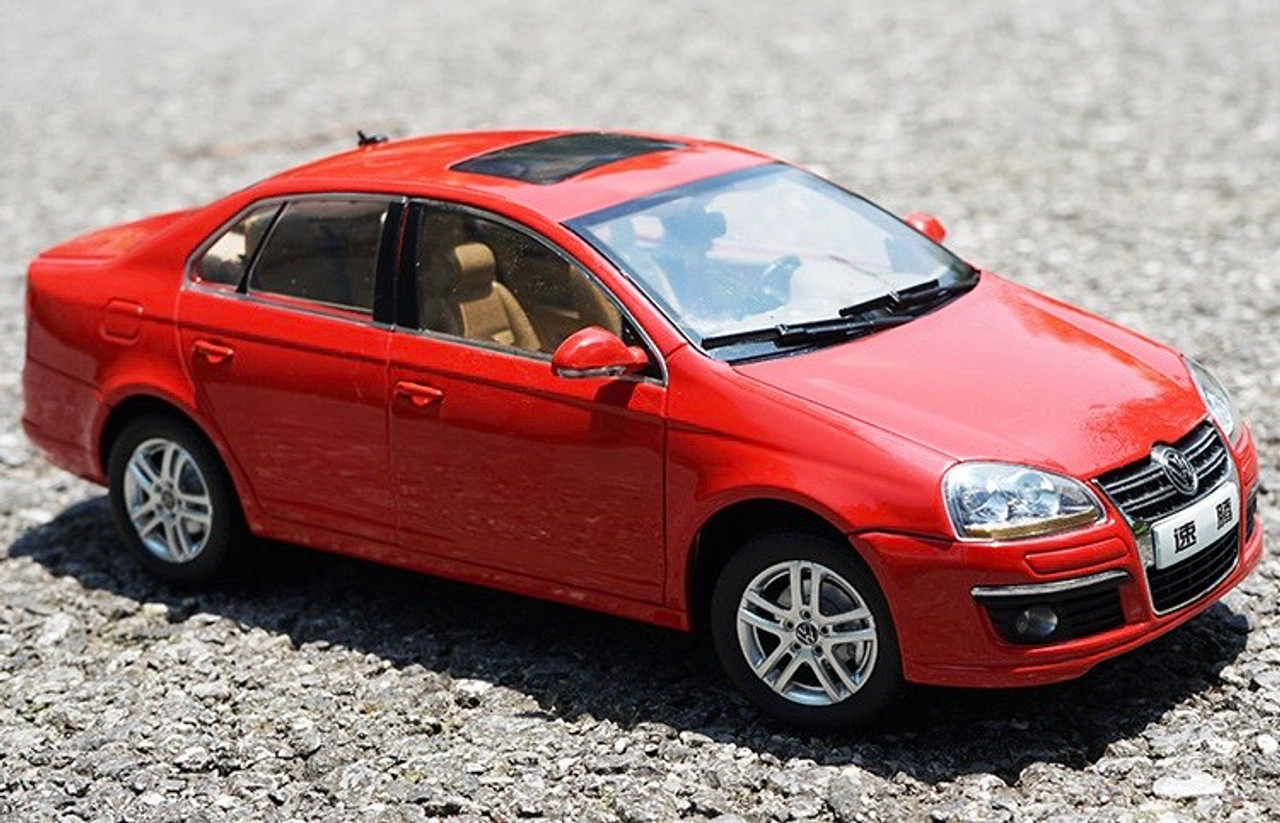 1/18 Dealer Edition Volkswagen VW Jetta / Sagitar (Red) 5th Generation (A5, Type 1K5; 2006–2011) Diecast Car Model