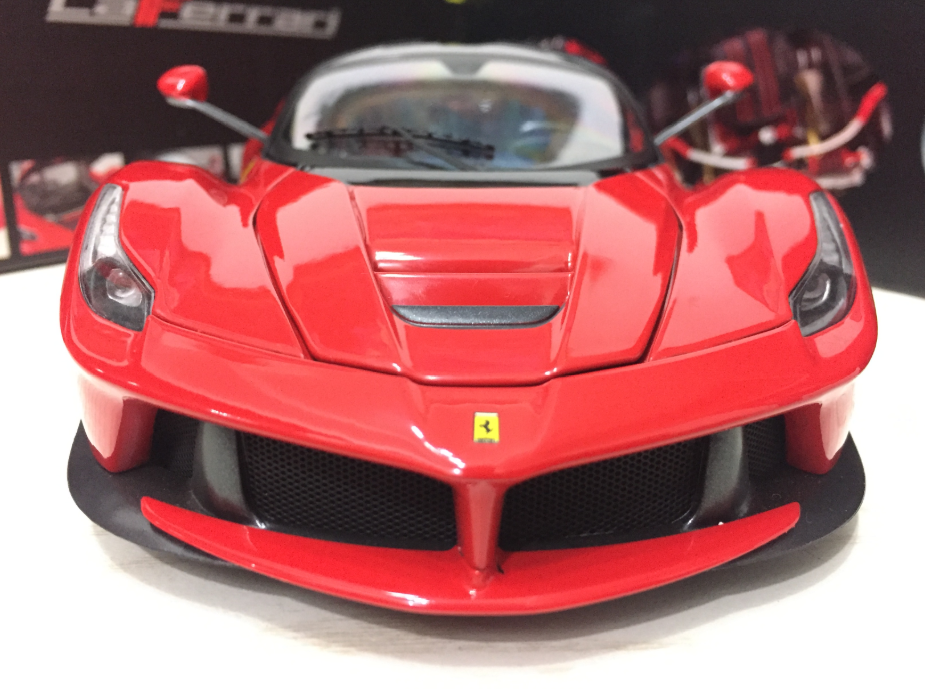 Hot Wheels ELITE La Ferrari 1/18スケール ラ・フェラーリ レッド
