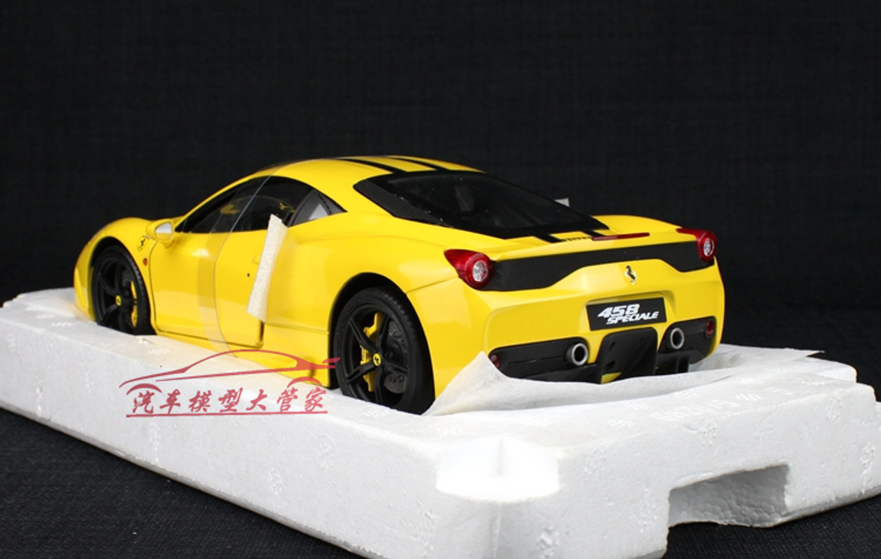 1/18 Hot Wheels Hotwheels Elite Ferrari 458 Speciale (Yellow) Diecast Model