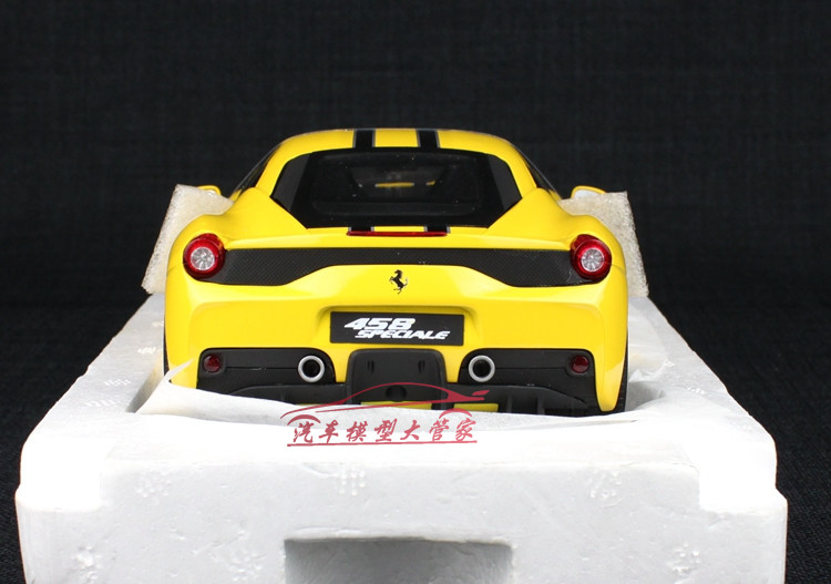 1/18 Hot Wheels Hotwheels Elite Ferrari 458 Speciale (Yellow