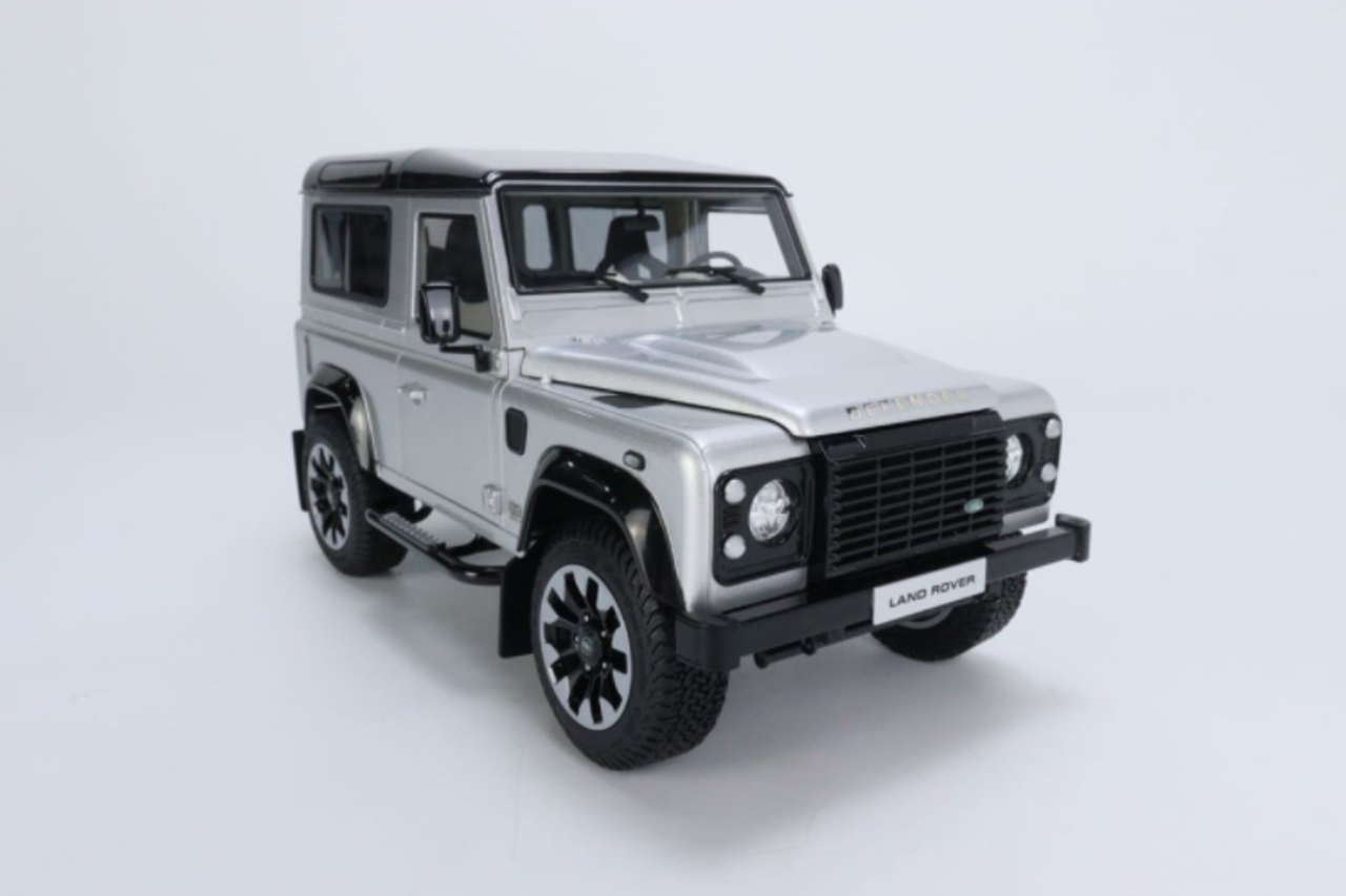 1/18 LCD Land Rover Defender D90 V8 Silver Diecast full open