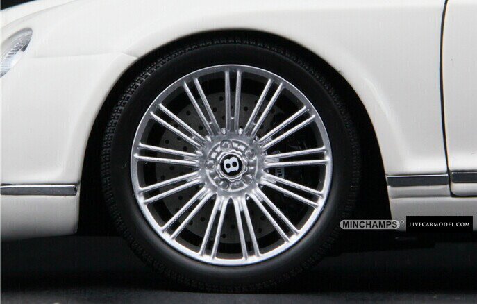 1/18 Minichamps 2008 Bentley Continental GT (White) Diecast Car