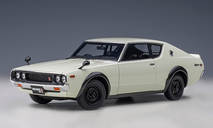 1/18 AUTOart Nissan Skyline GT-R GTR (KPGC110) (White) Diecast Car