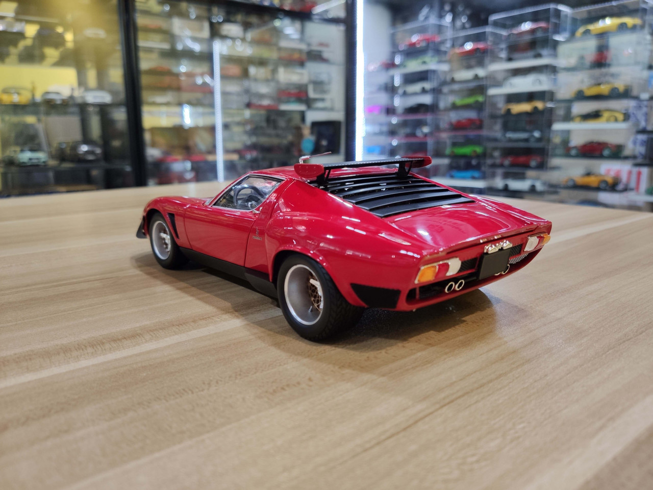 1/18 Kyosho Gorgeous Collection Lamborghini Miura Jota SVR (Red 