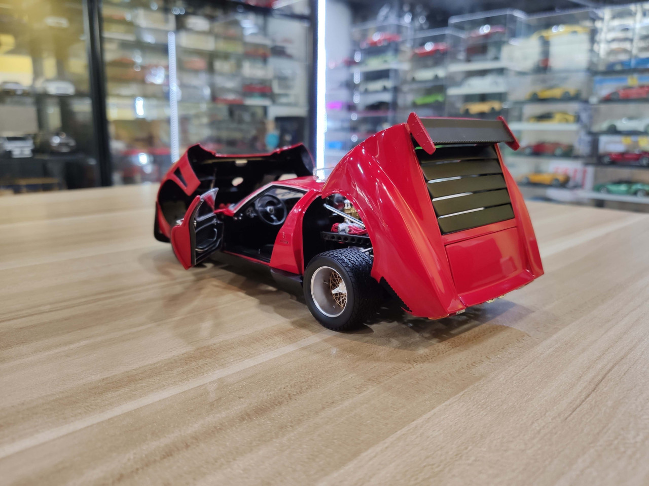 京商 1⁄18 Lanborghini Jota SVR RED ?sqp=-