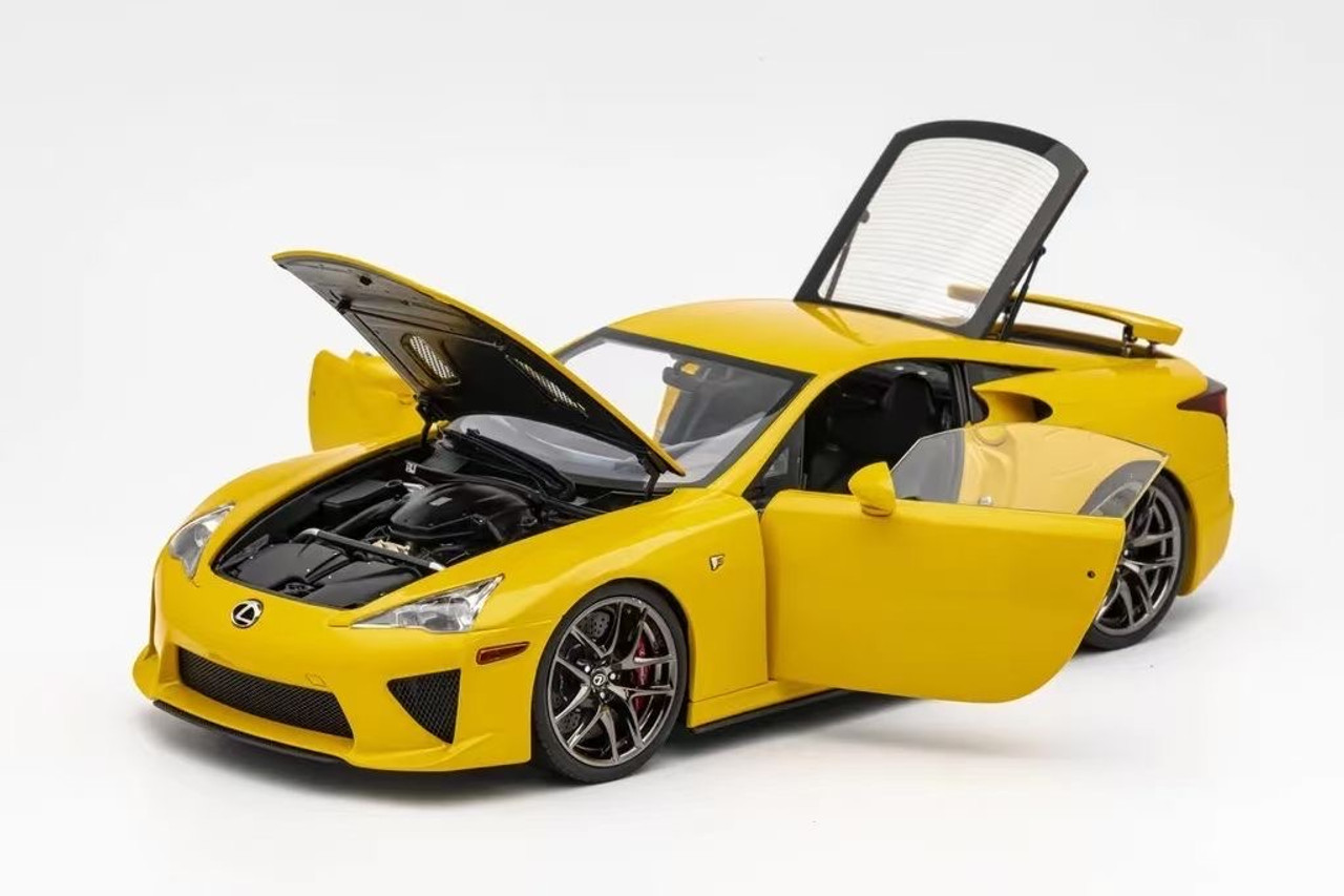  1/18 Well Lexus LFA (Pearl Yellow with Black Interior) Diecast Car Model