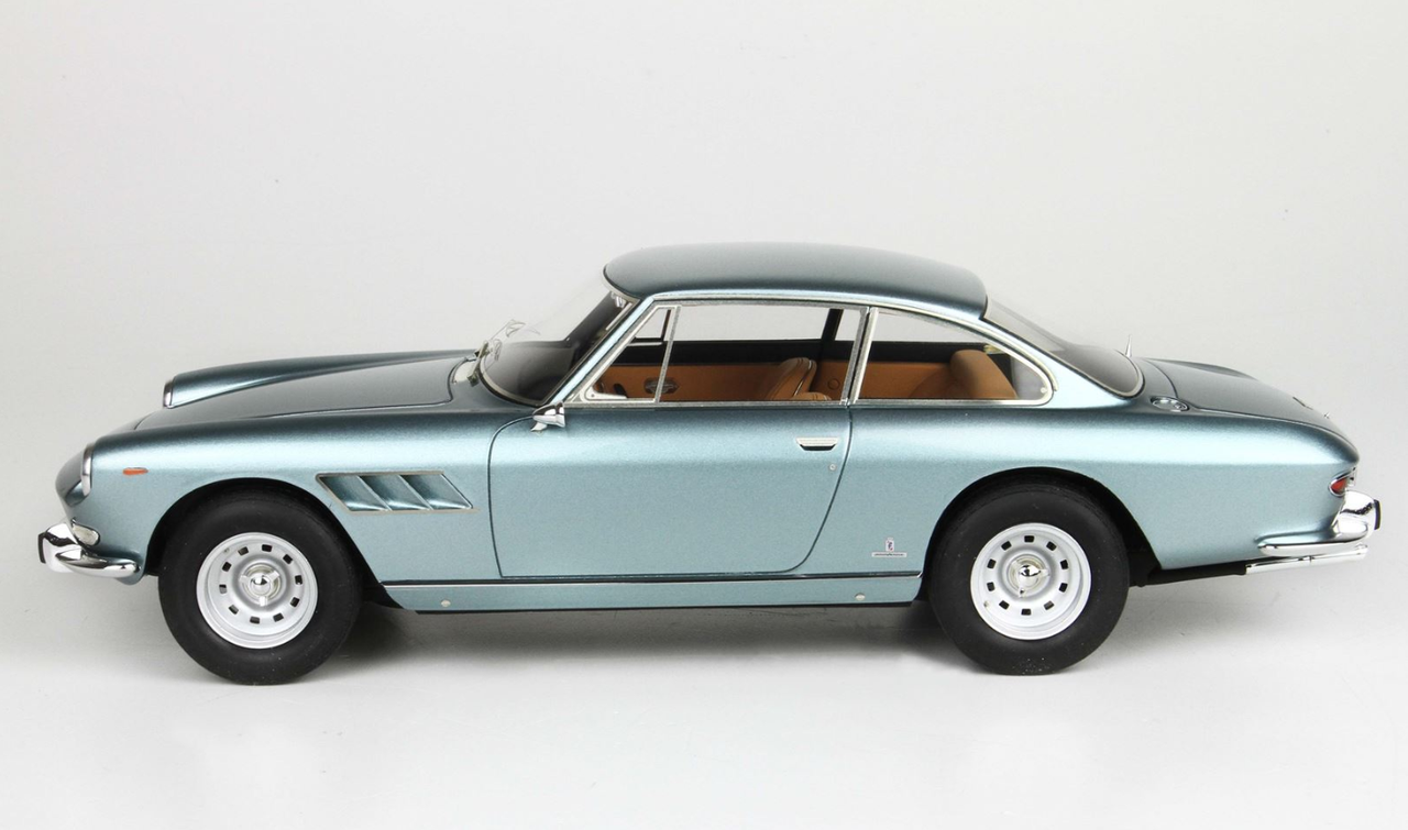 BBR Ferrari 330GT GT 2+2 Sn 5731 Red 1:18 LE 200pcs*New!*-Sold Out BBR Ferrari 330GT GT 2+2 Sn 5731 Red 1:18 LE 200pcs*New!*-Sold Out