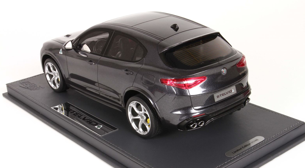 1/18 BBR Alfa Romeo Stelvio Quadrifoglio Gray Vesuvius Resin Car Model Limited