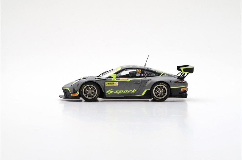 1/43 Porsche 911 GT3 R No.912 Absolute Racing FIA GT World Cup